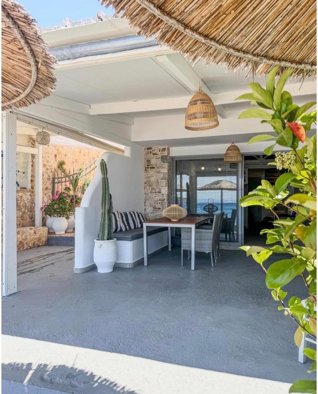 Pallas Seaside 1 Athene Buitenkant foto